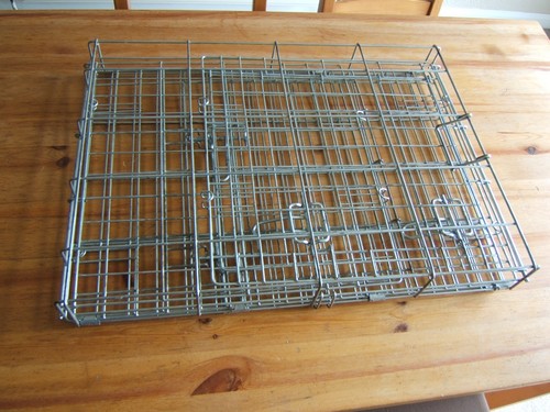 Small dog crate - /, cage
